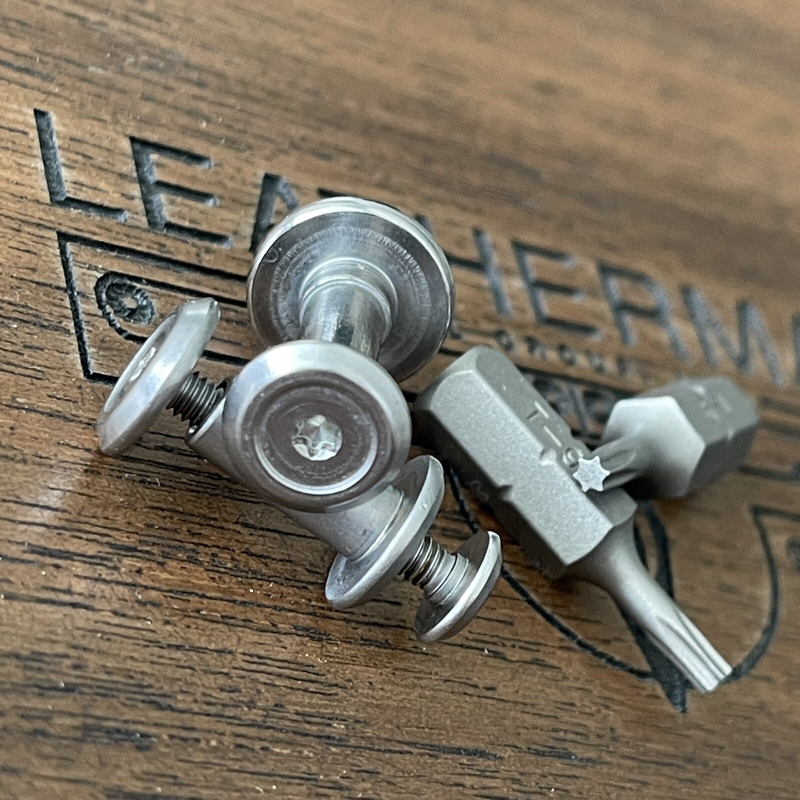 Leatherman Skeletool Screws Parts Leatherman Skeletool screws replacement pin