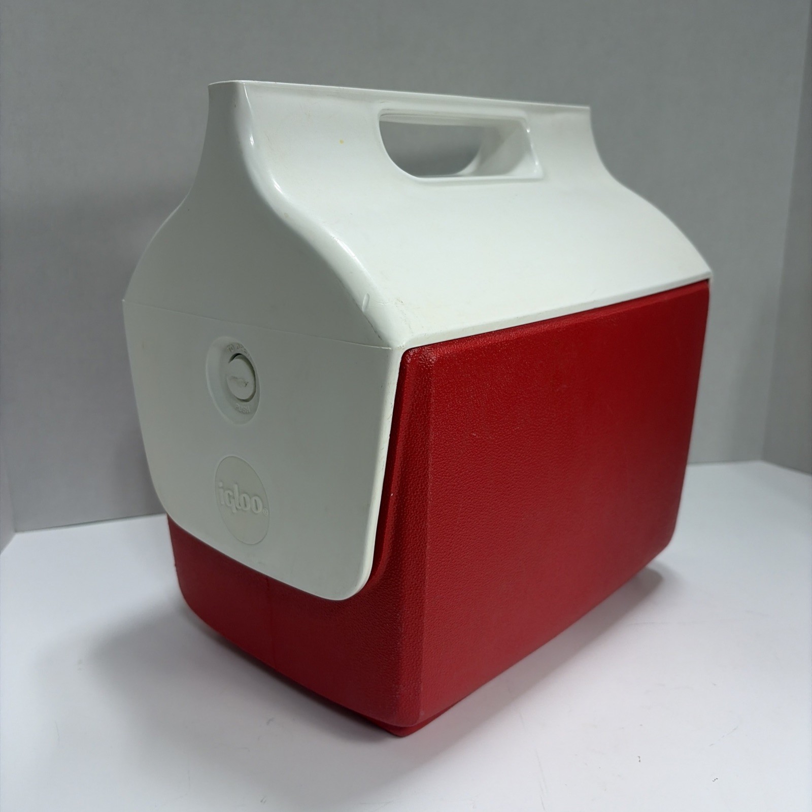 Vintage Little Playmate Cooler by Igloo Red & White Push Button 6 Pack