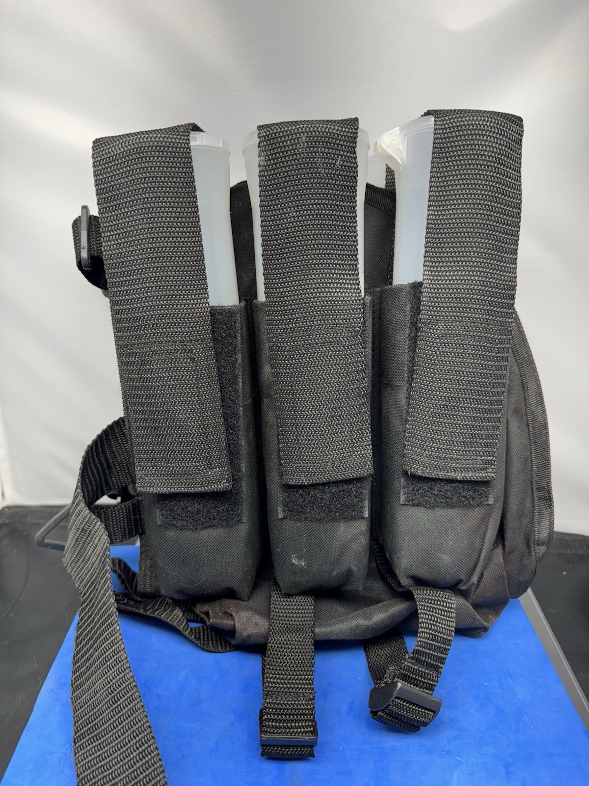 3Skull Paintball Hopper, 6 Place Belt,  5Hoppers