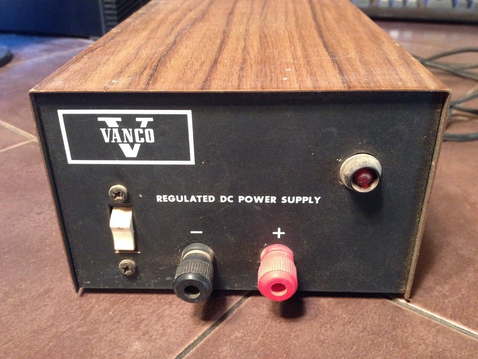 Vanco Regulated DC Power Supply, 14 VDC at 2.5 amps.