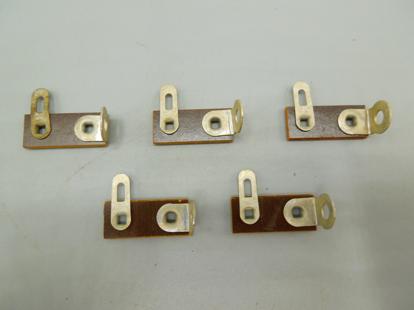 Terminal Strip 1 Lug, 0 Lug Common Phenolic Terminal Strip NOS (#121) (QTY  5)