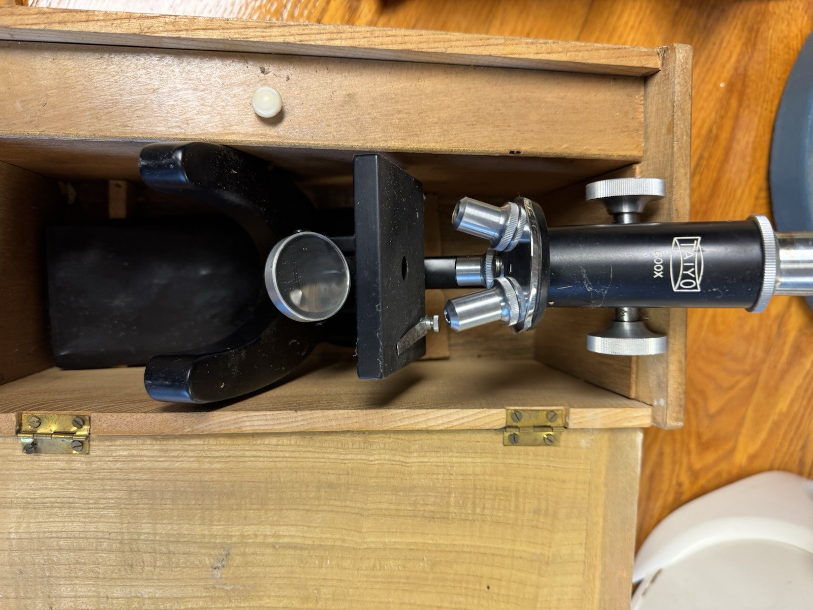 Microscope