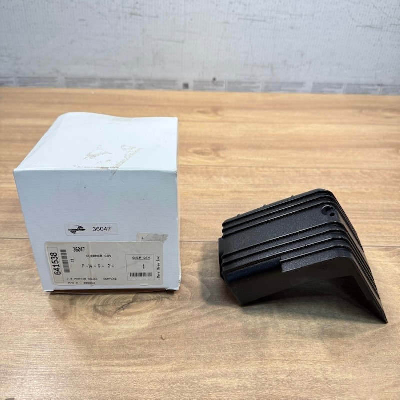 New TECUMSEH OEM NOS AIR CLEANER COVER / 36047
