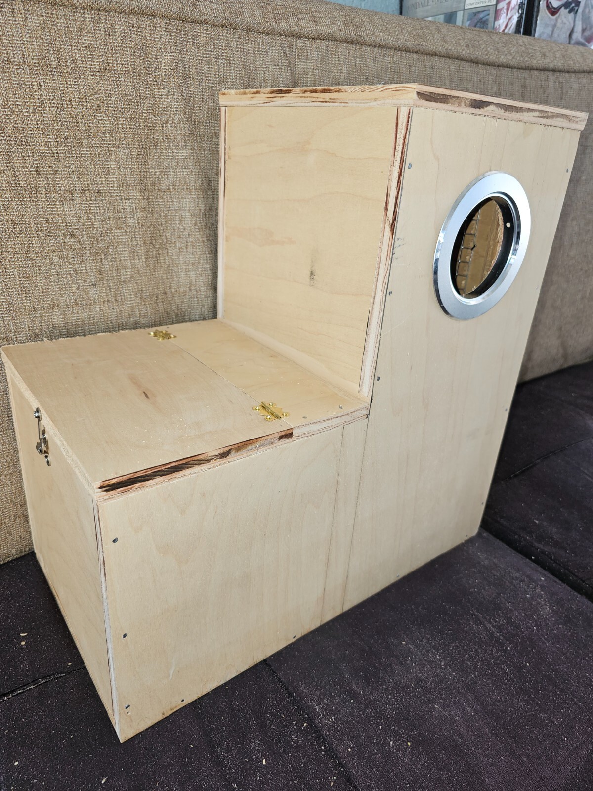 Boot Nest Box (24"x24" 12" toe) Eclectus, Big Parrots, etc...