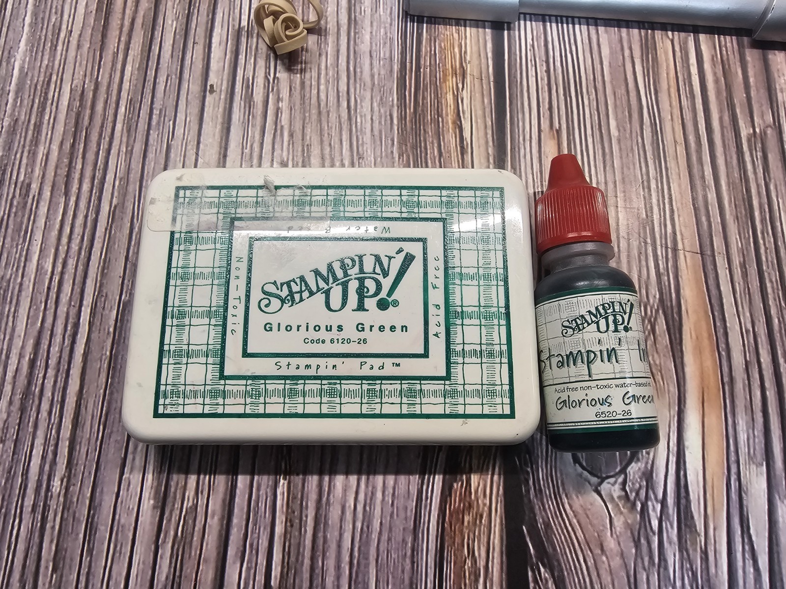 STAMPIN' UP! GLORIOUS GREEN Classic Ink pad & 7/8 FULL REFILL Old Style LINEN