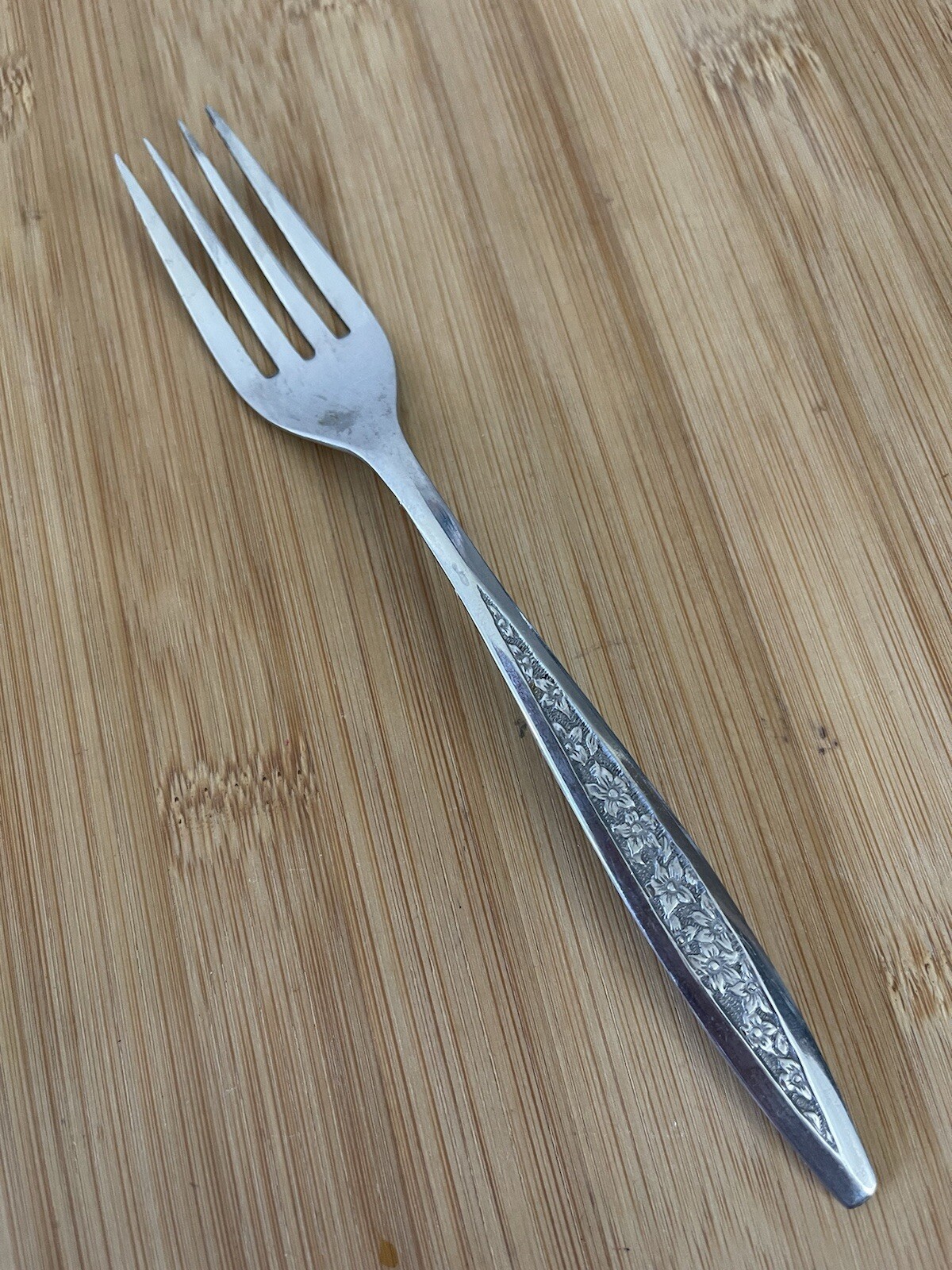 Customcraft Stainless CUS5 Textured Floral Tapered DINNER FORK 6 7/8"