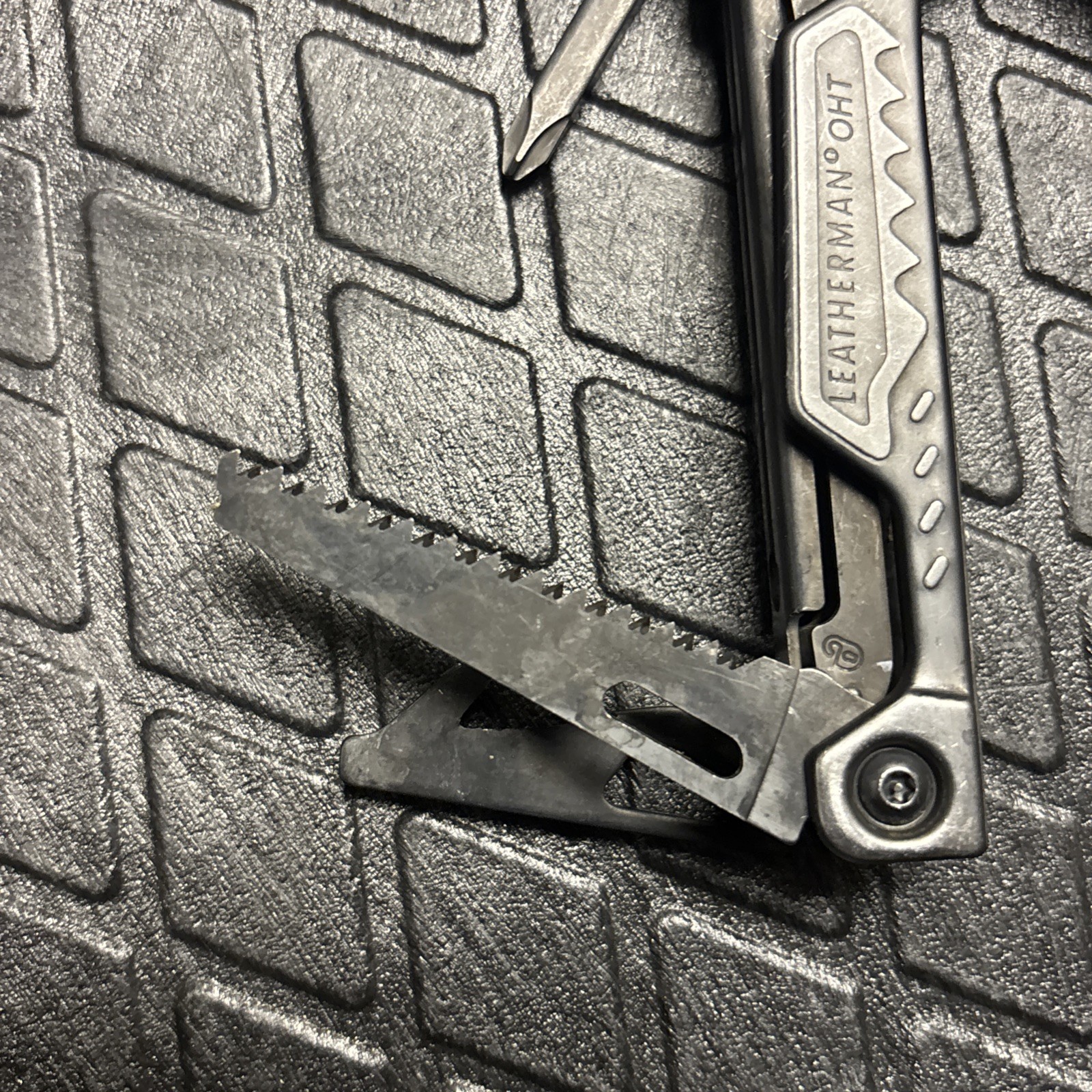 Leatherman OHT One Hand Tool Multitool - Black Oxide, Nice!