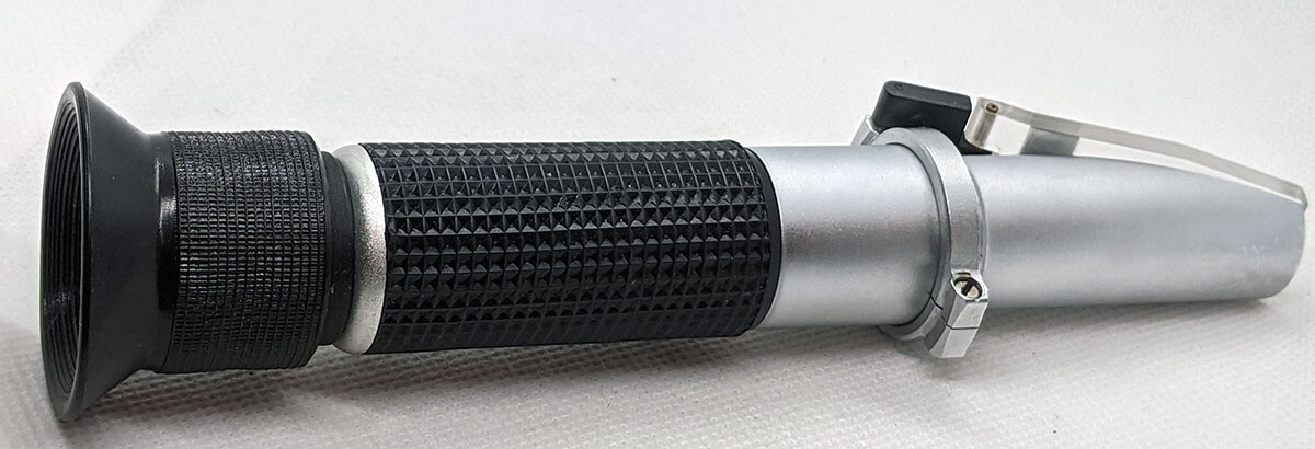Today's Instruments Co. LTD Model Br32 Refractometer in Brix Units