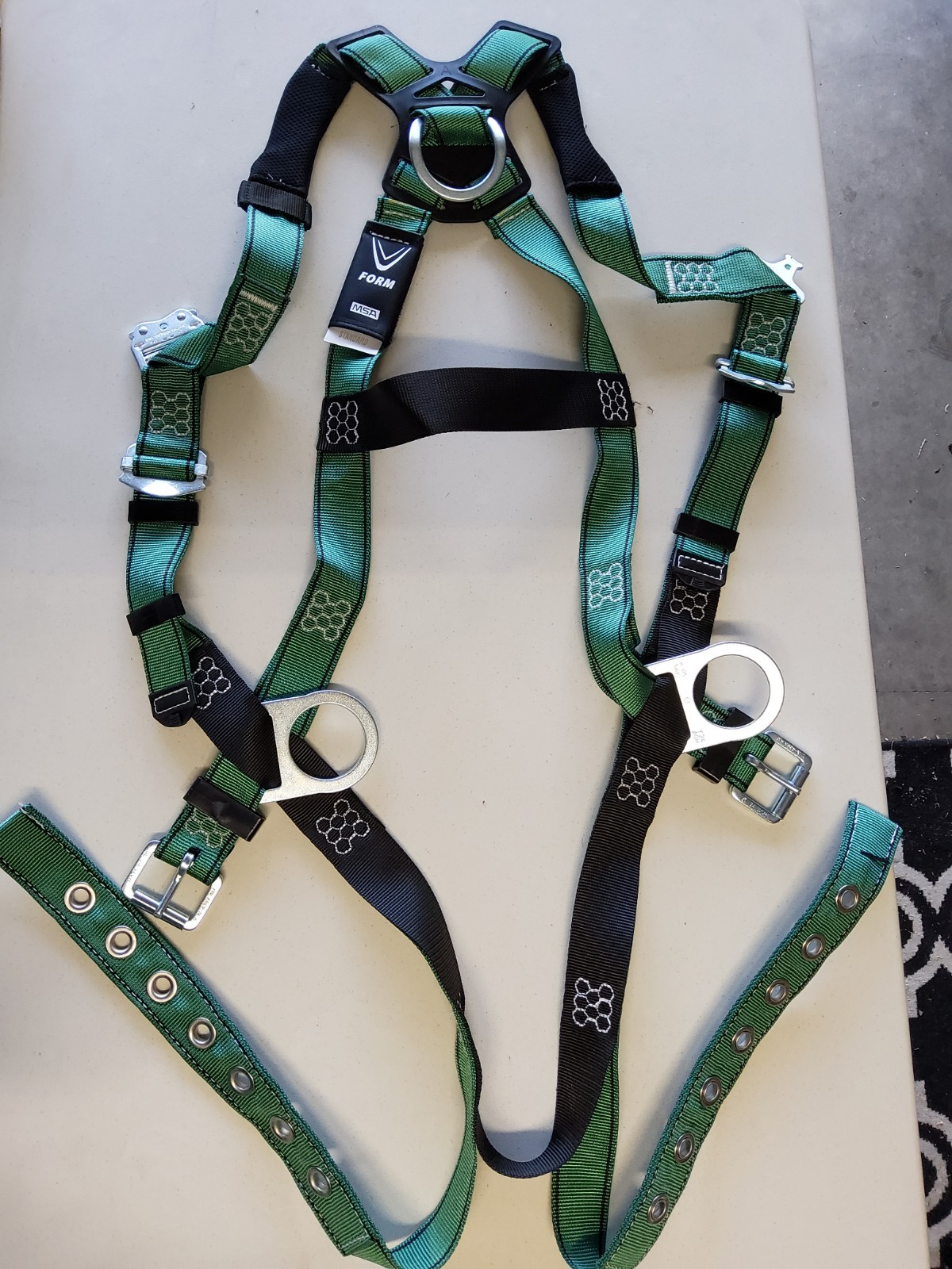 New MSA Fall Protection Harness Climbing Confined Space 10206062 SZ Standard