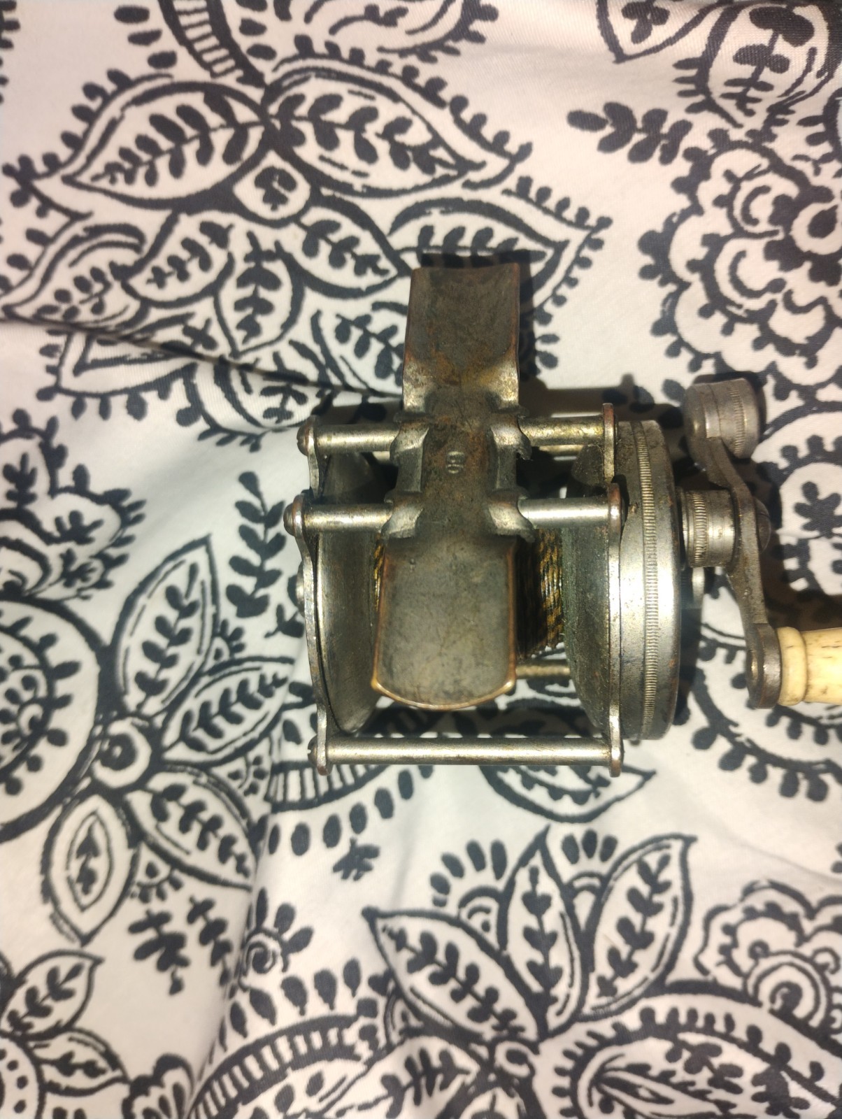 Antique Fishing Reel HENDRYX # 60