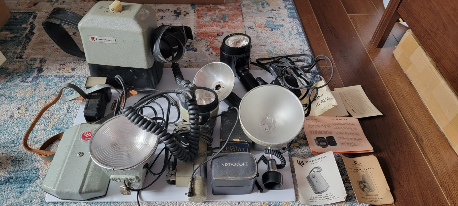 Assortment Lot of Vintage Camera Accessories Polaroid Kodak Flash Autostrobe
