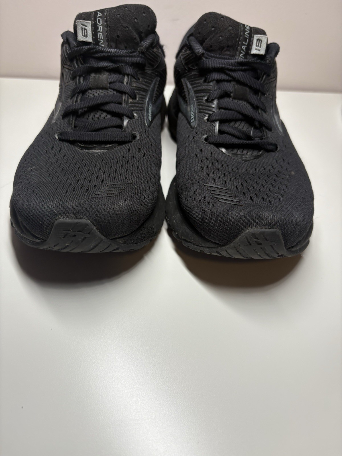 Brooks Adrenaline GTS 19 Womens Black Running Shoes 1202841D071 - Size 7