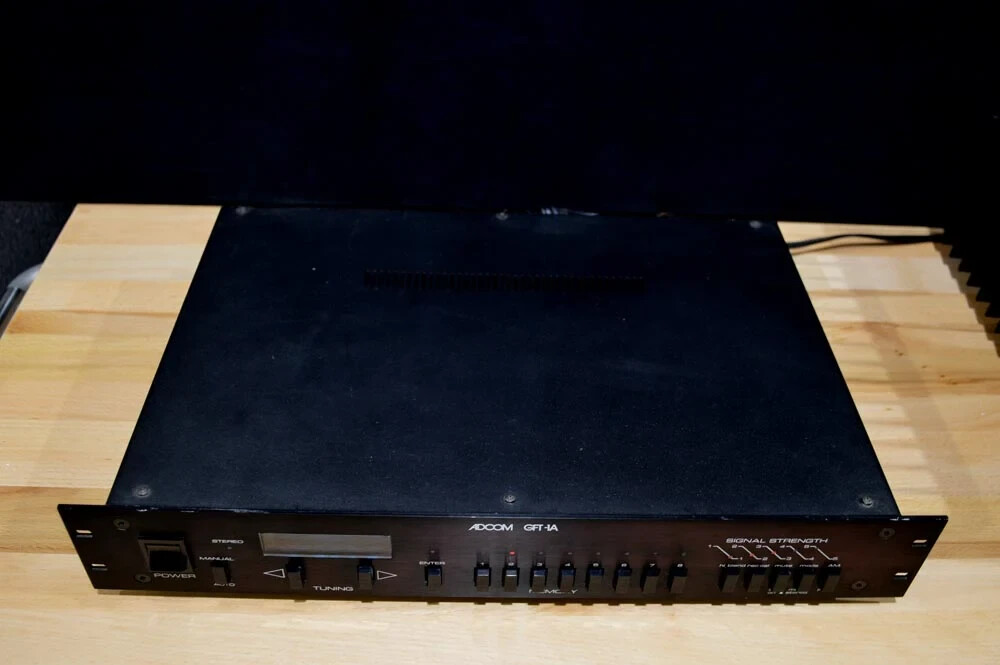 Adcom GFT-1A Quartz Referenced Digital AM/FM Stereo Tuner