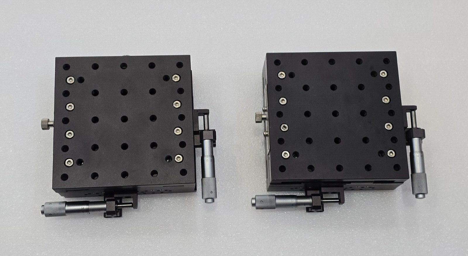 XY Axis Manual Precision Linear Stage XY Axis Translation Stage 120x120mm