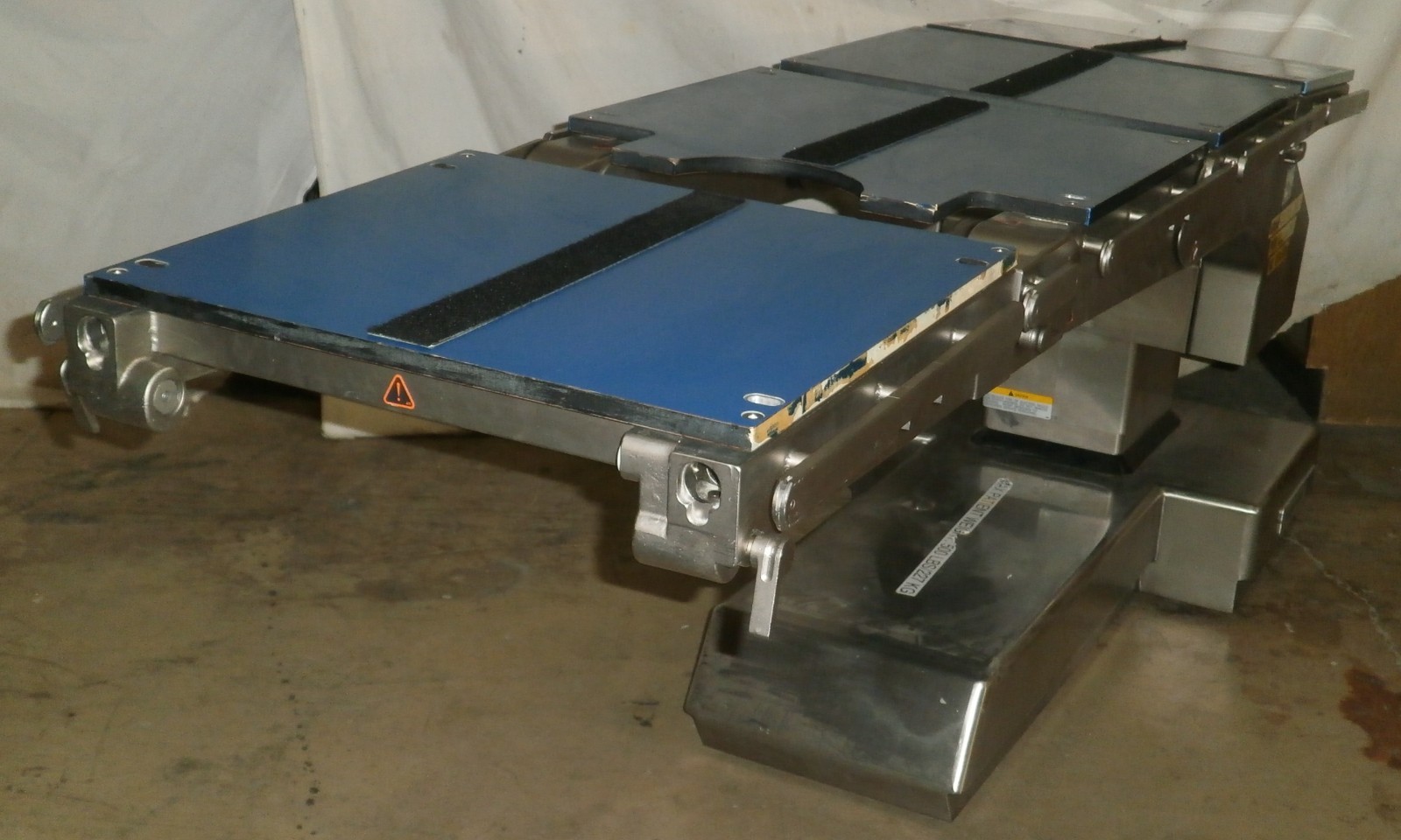Midmark 7100 Surgical Table Max Weight 500 lbs