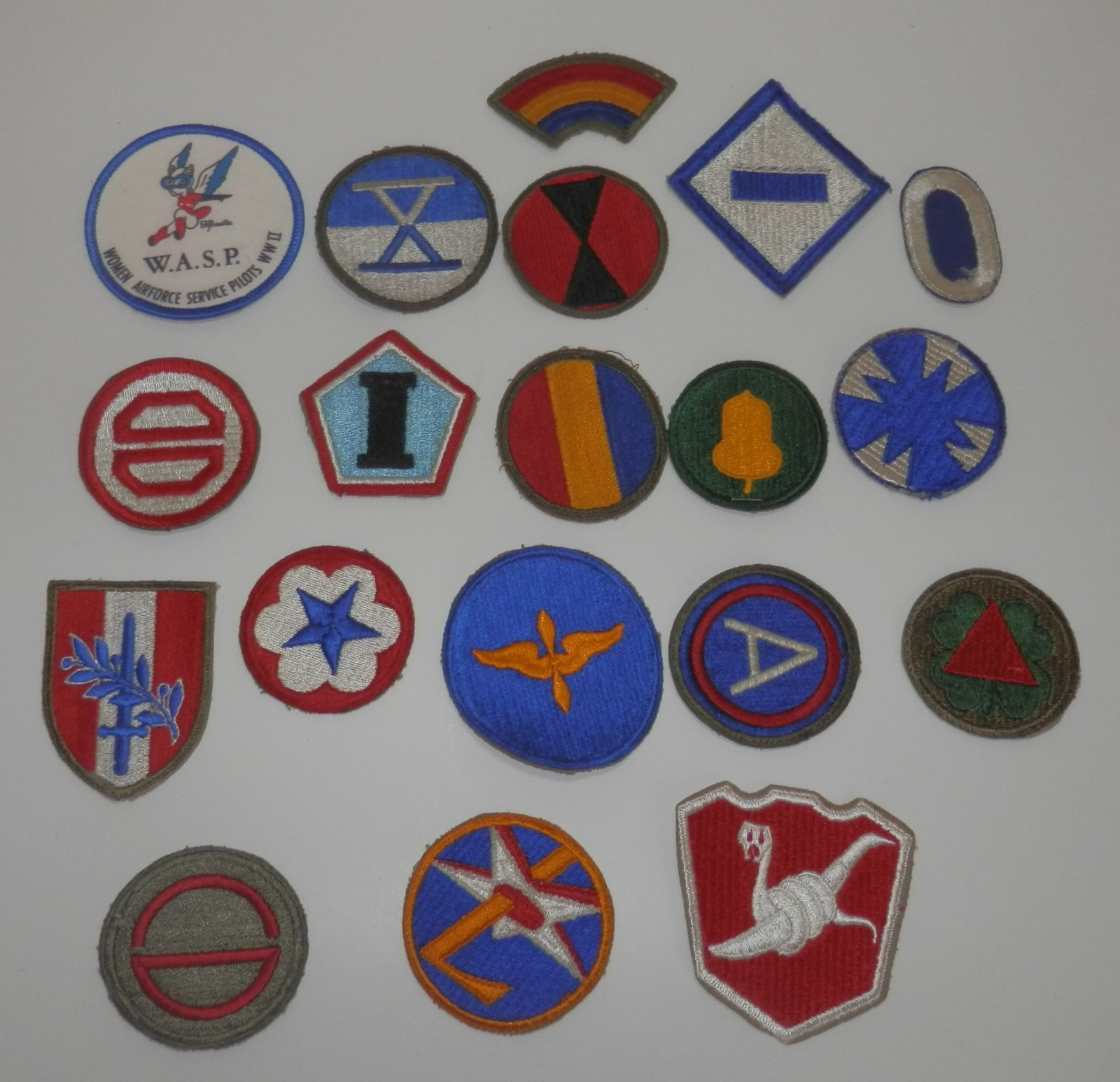 WWII US Various Military Patches (19pcs) LOT