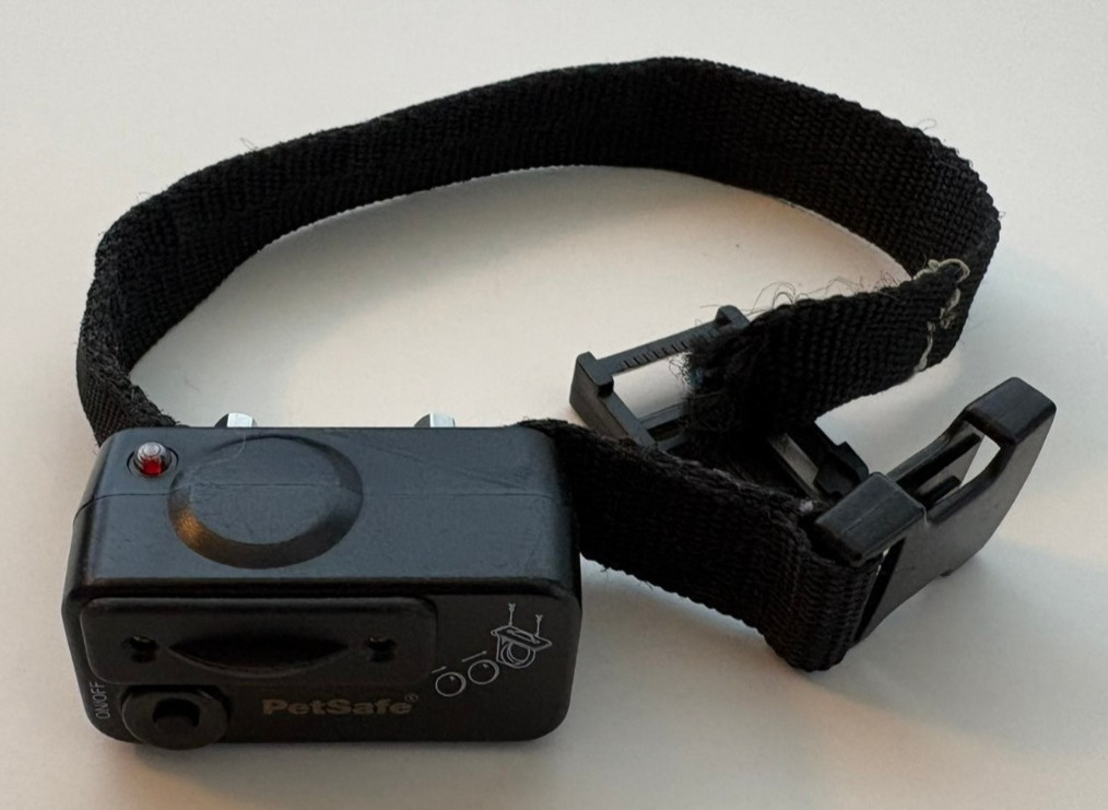 Petsafe BDT-205 SWR 9 Dog Obedience Training Anti-Bark Pet Collar (Read)