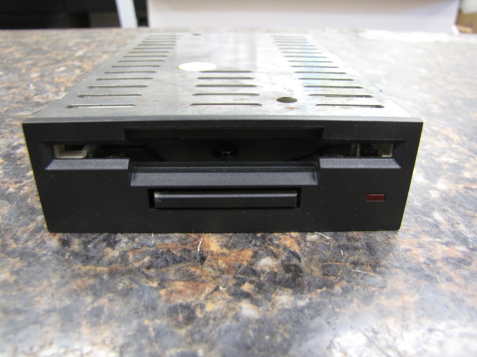 VINTAGE Newtronics Mitsumi 3.5" Floppy Disk Drive D351 Made in Japan -MS34
