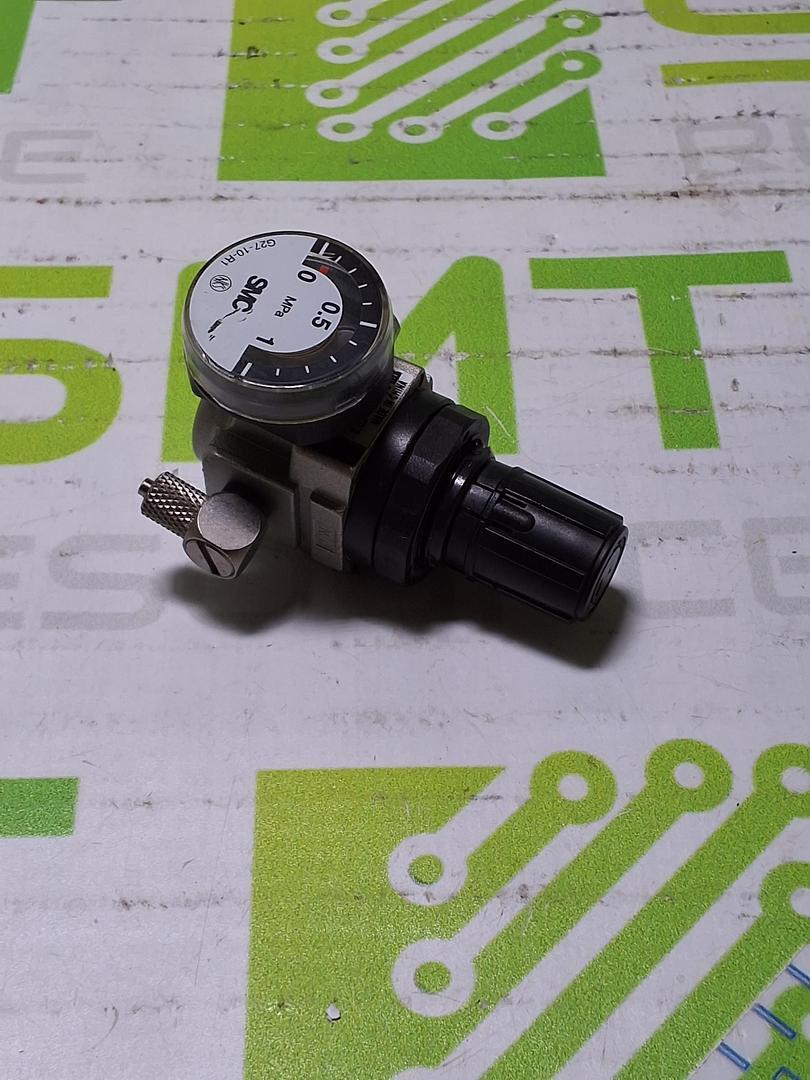 SMC AR10-M5 PNEUMATIC REGULATOR