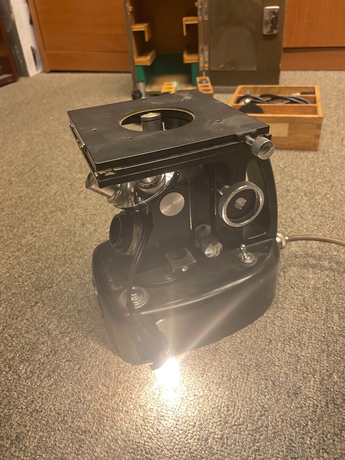 1970’s vintage Unitron inverted metallurgical microscope Mec3-966 in box
