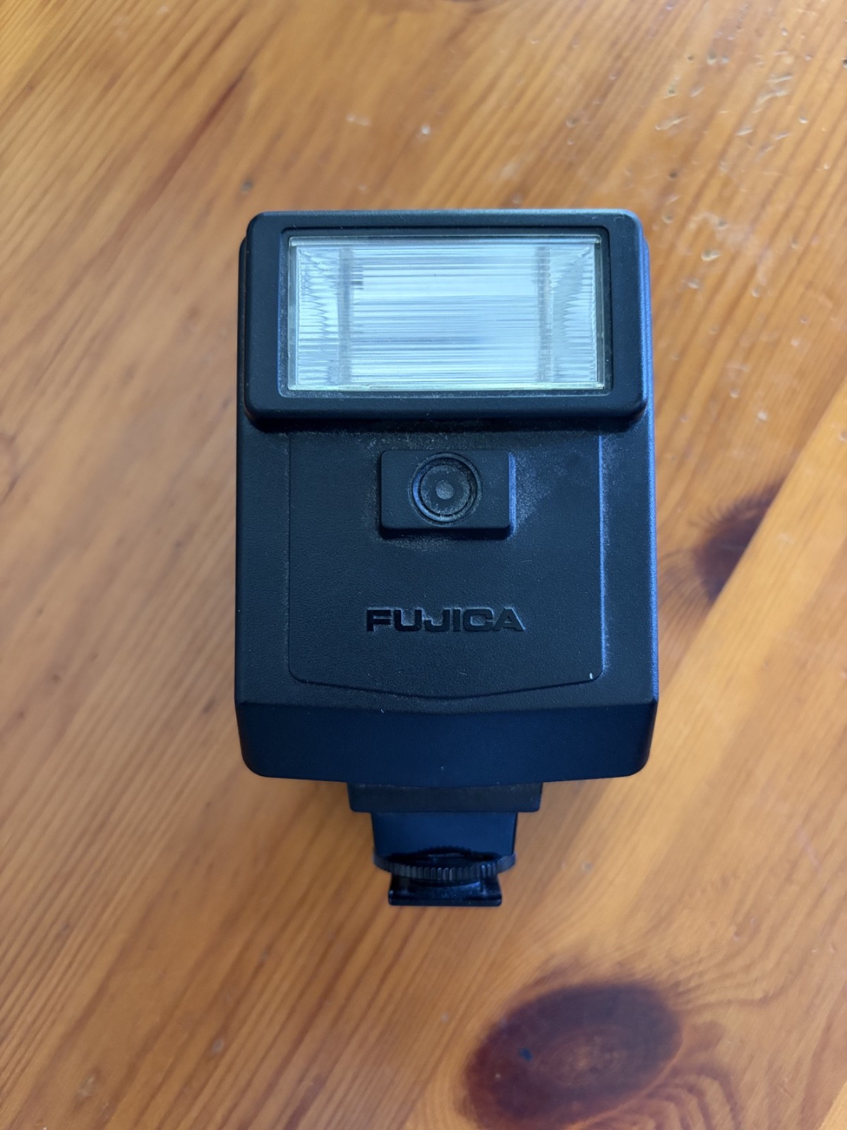 Fujica Autostrobo AZ  - On camera flash -  Tested - Working