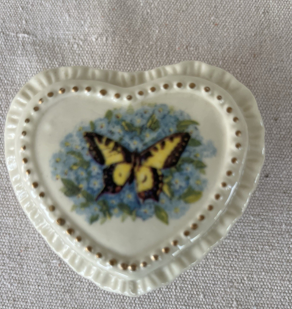 Butterfly Porcelain Heart Shaped Trinket Box 3" x 2" EUC