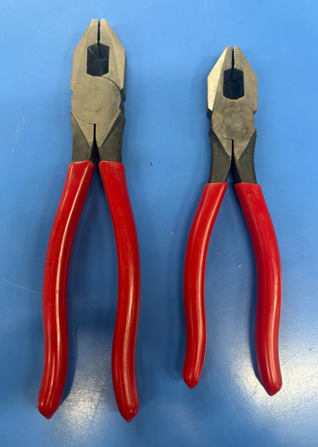URREA LINESMAN PLIERS 7" & 8" SET