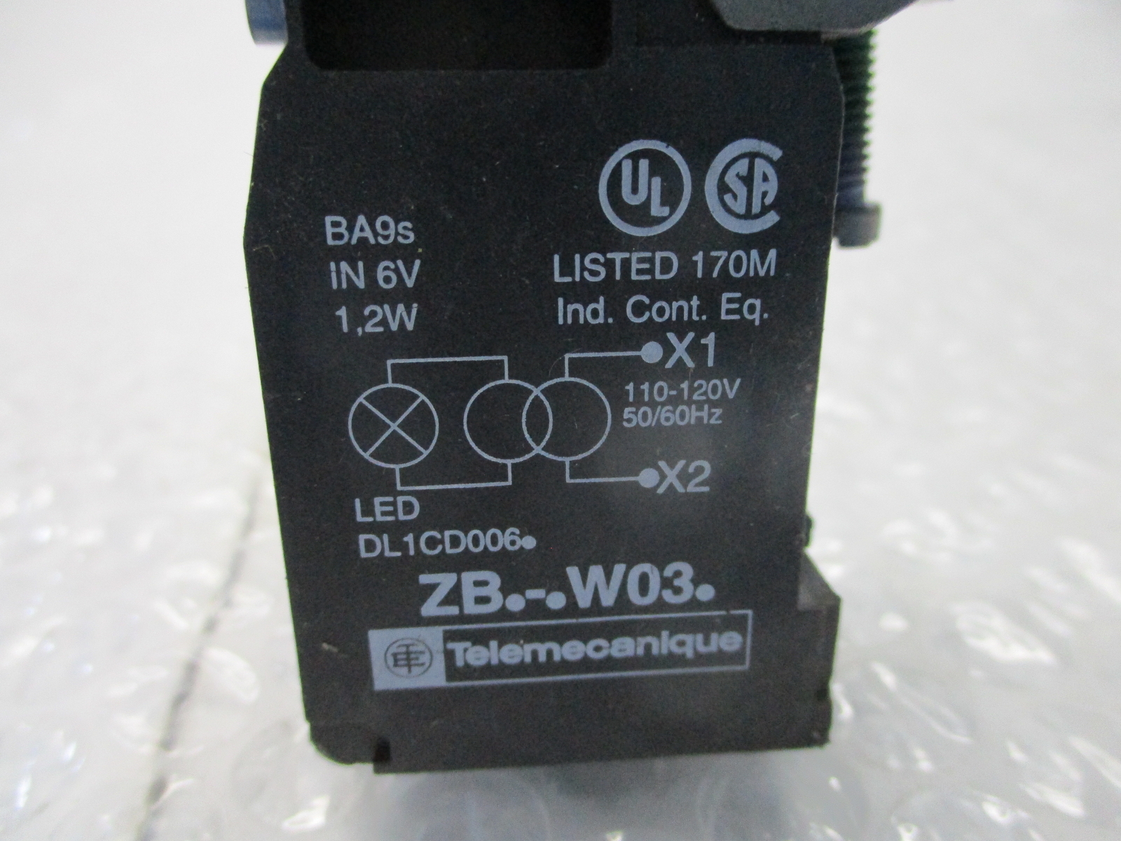 TELEMECANIQUE ZB-W03 BASE SELECTOR SWITCH NSNP