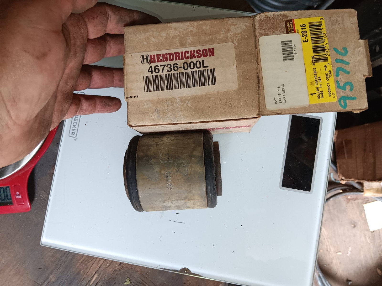 Euclid E-2816 Hollow Cartridge Bushing for Hendrickson 46736-000L