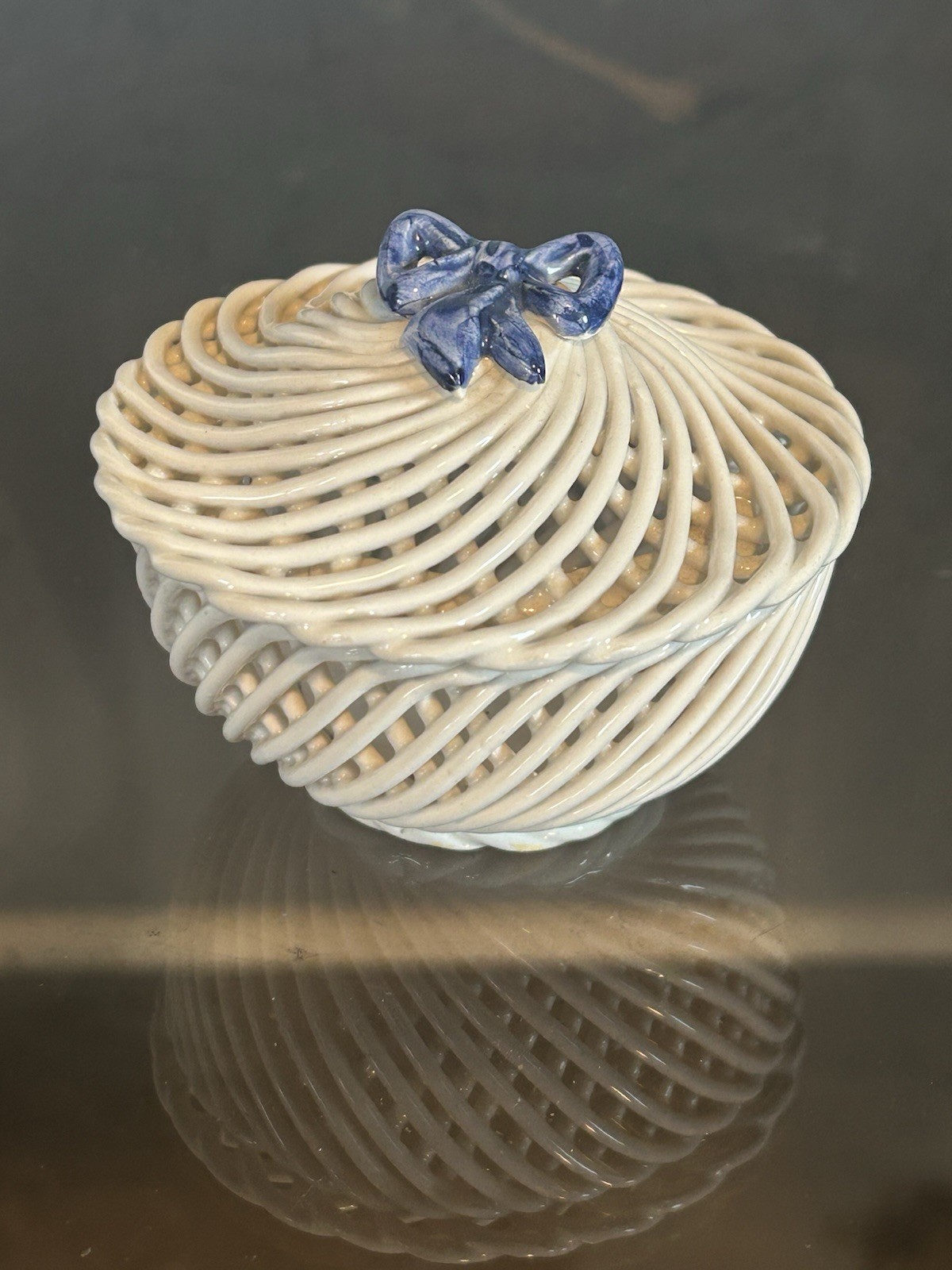 Levante Porcelain  Woven Bow Trinket Dish
