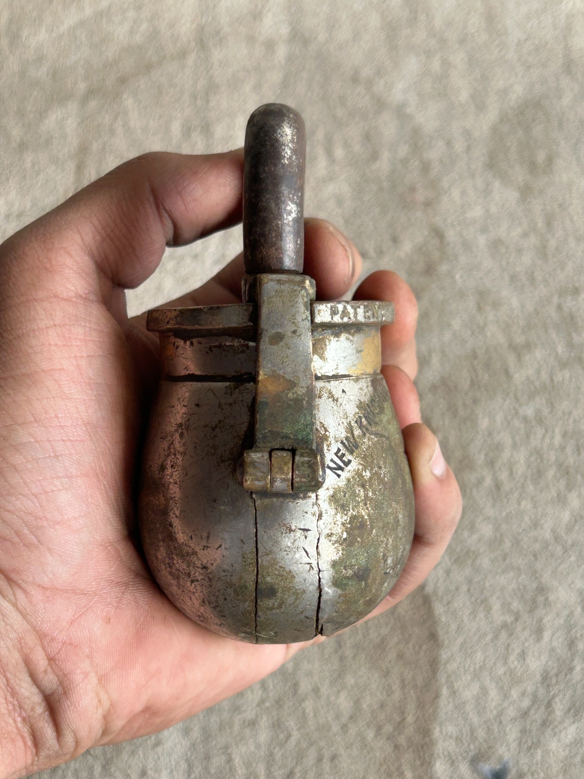 RARE OLD VINTAGE SOLID BRASS UNIQUE SHAPE PADLOCK NO HAVE KEY