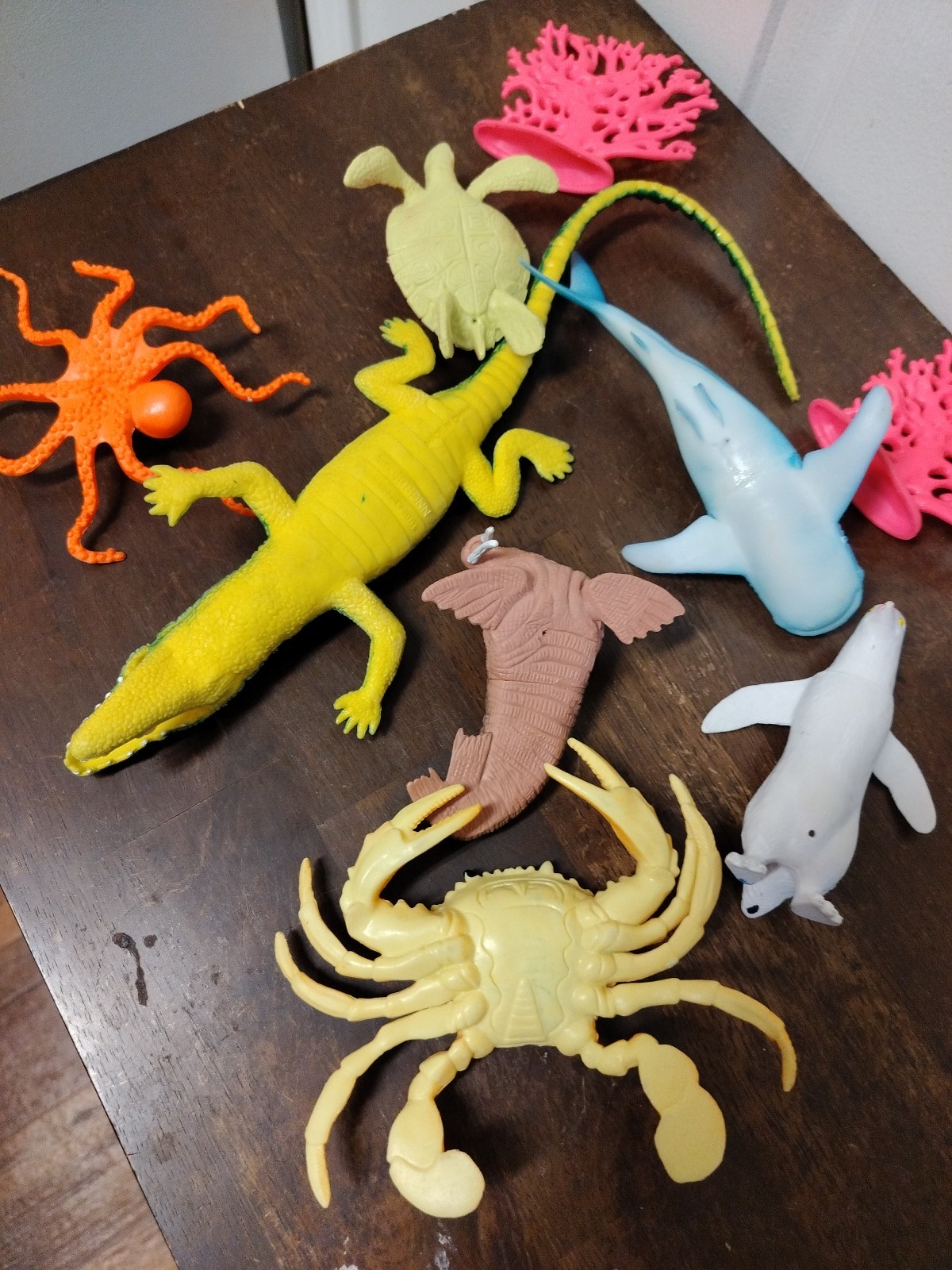 Marine Sea Life Figures Animals Creatures Ocean Toys Plastic Mixed Lot of 9