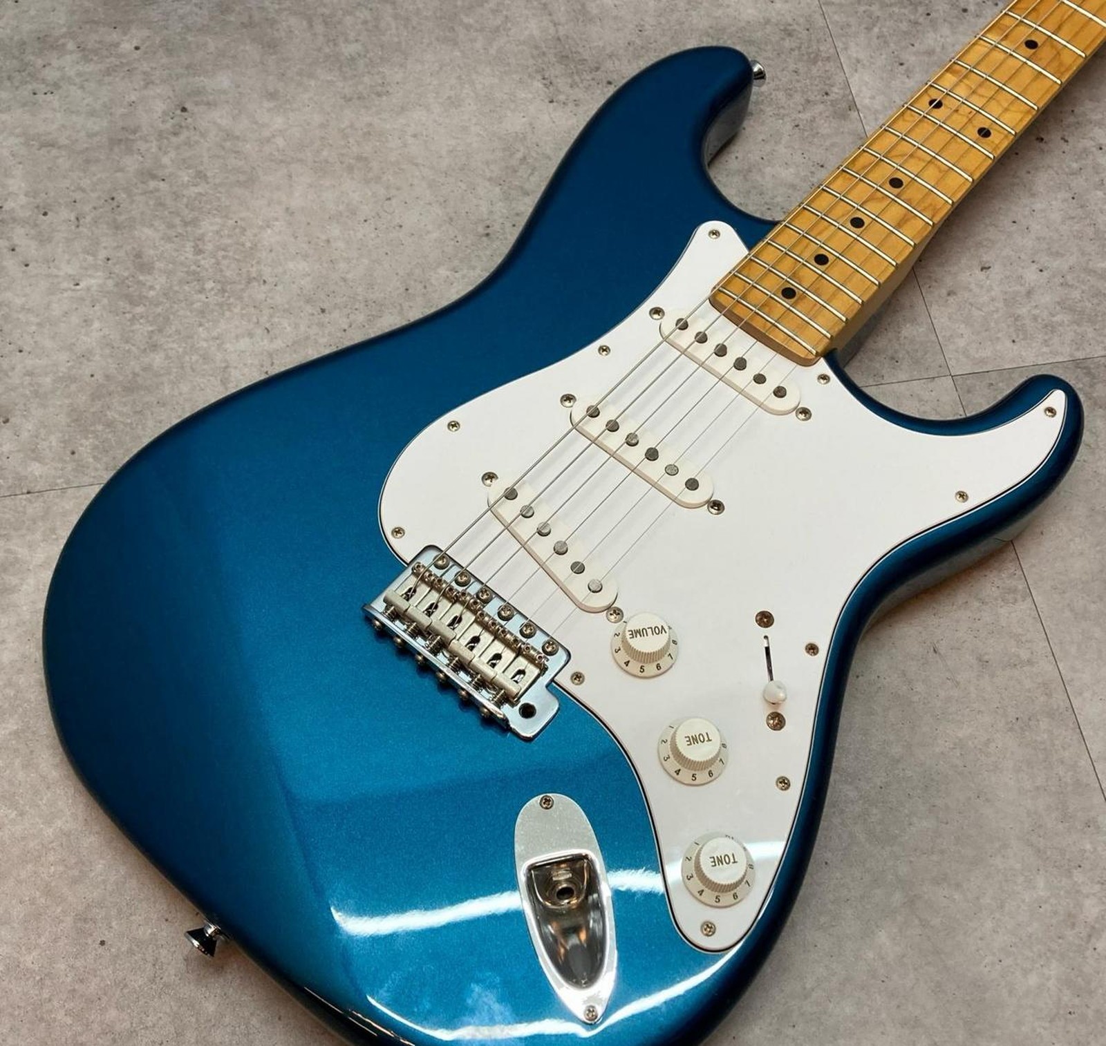 HISTORY CZ-SV/M Lake Placid Blue Used Basswood Body Maple Neck w/Soft Case