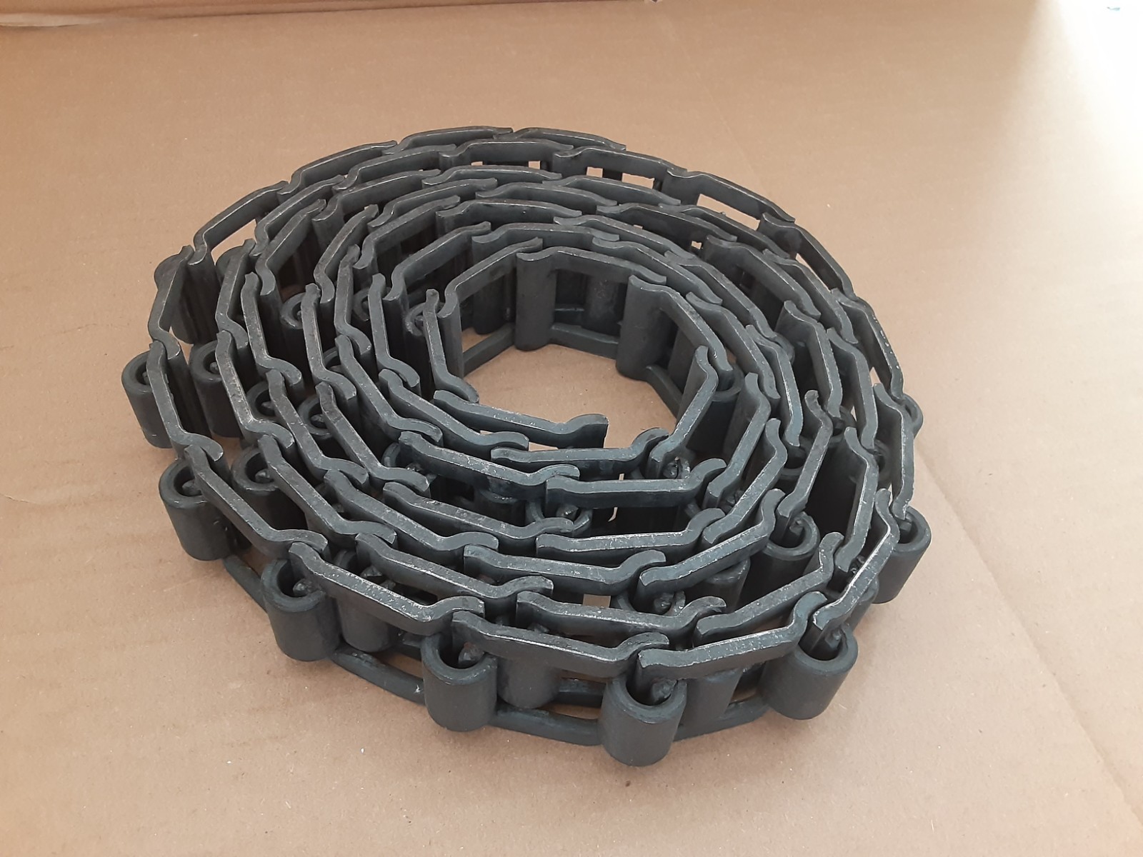 Detachable Steel Chain 10 Feet 1-9/16" Width, 1.654" Pitch (with 73 Links 62)
