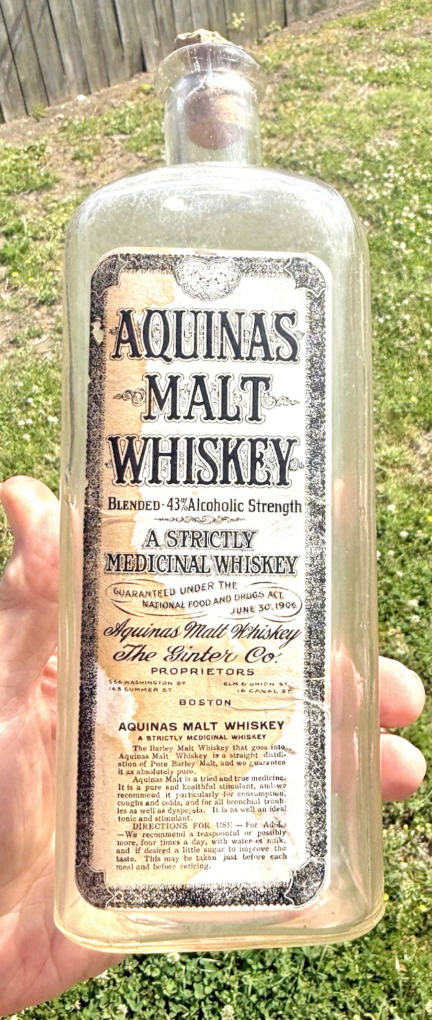 XXX RARE ANTIQUE  AQUINAS MALT  WHISKEY PAPER  LABEL  LABEL EMPTY  BOTTLE !