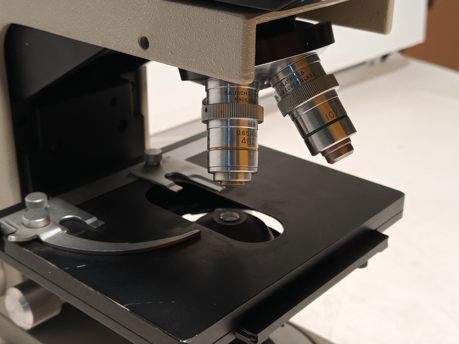 Bausch & Lomb Balplan Binocular Microscope 4x, 100x, 4x, 10x Objectives