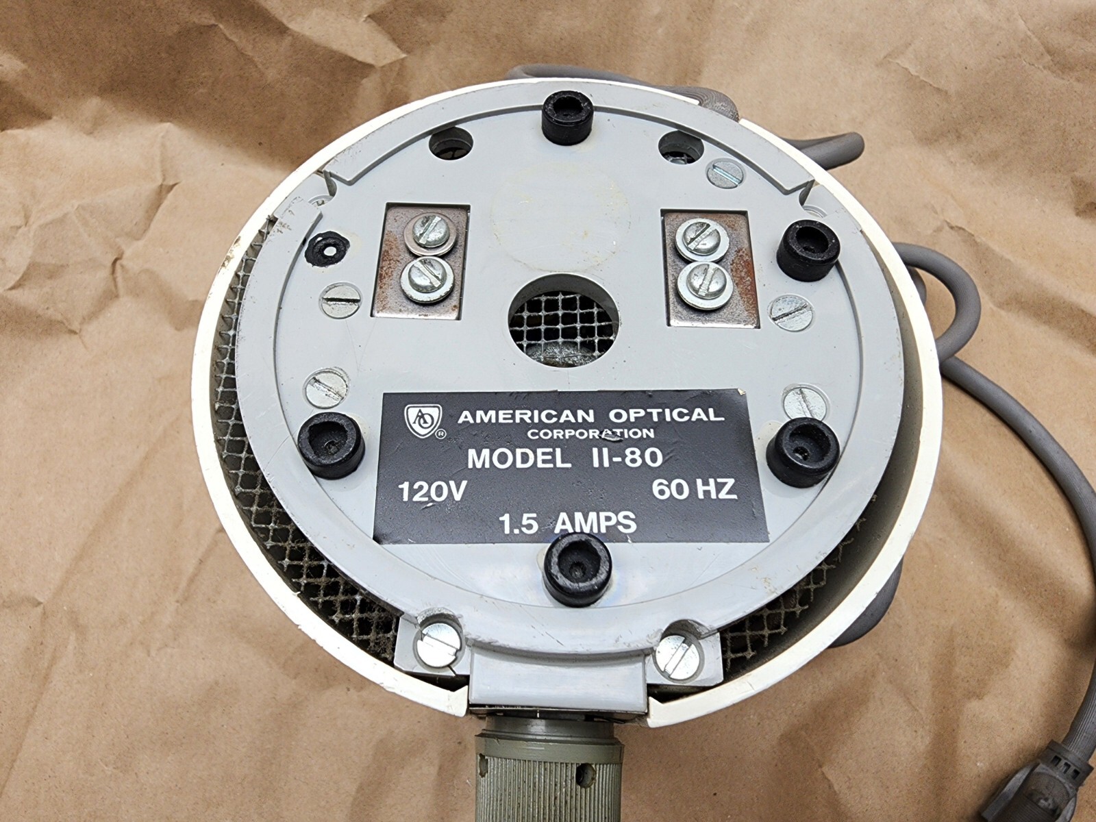 AO American Optical II-80 fiber optic microscope illuminator light 120V 1.5A