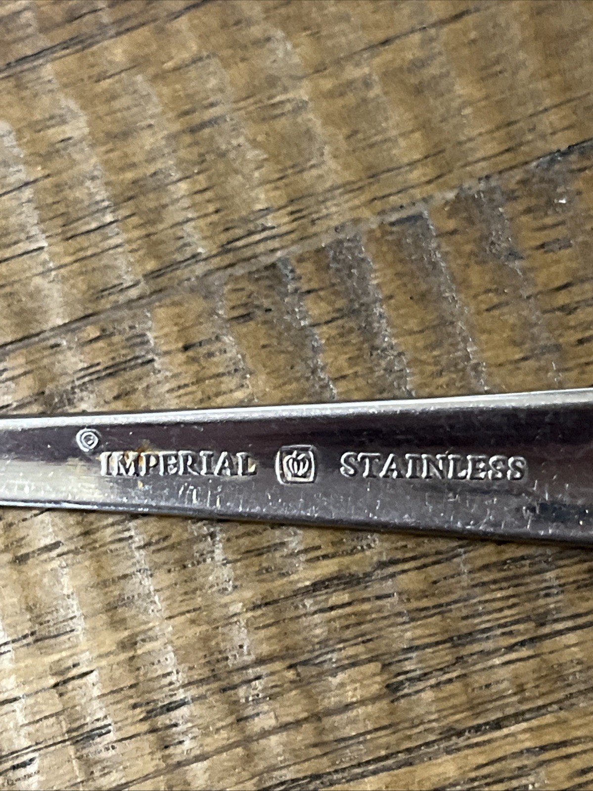 17 pc set Imperial International Status stainless flatware silverware