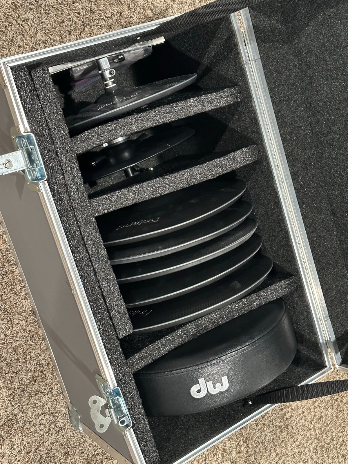 *** HUGE ROLAND TD 30 KV DRUM SET + ROAD CASES