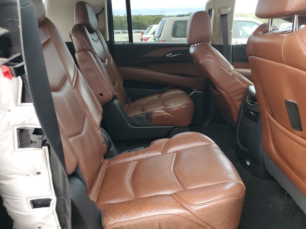 ESCALAESV 2016 Glove Box 4888349