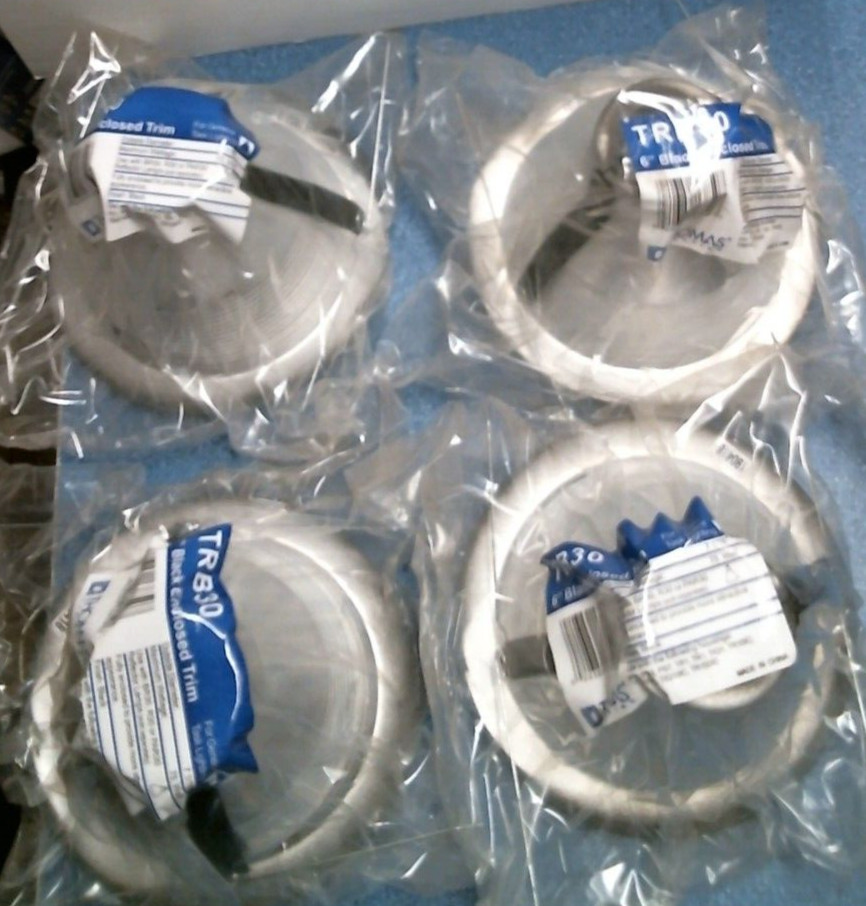 Thomas Lighting 6" White With Black  Enclosed Recessed Trim LOT OF 4 (TRB30)FS