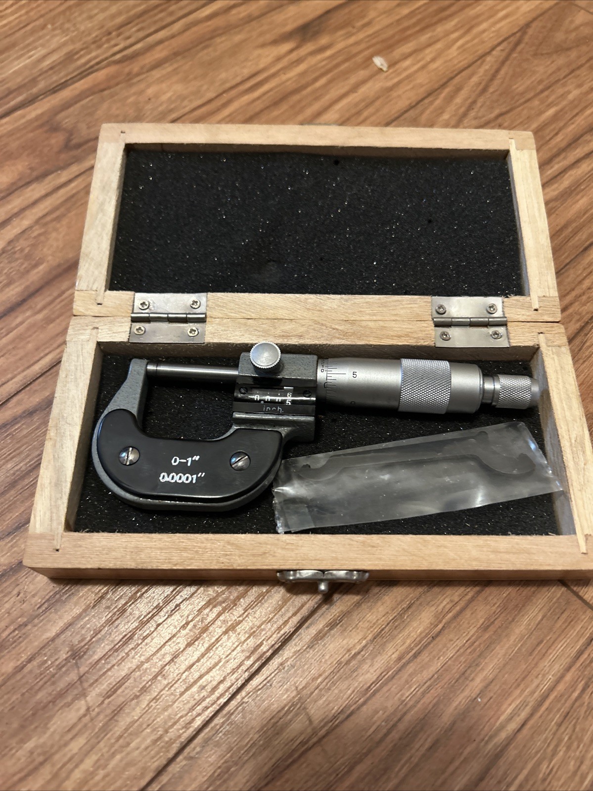 O T0 1" DIGITAL MICROMETER