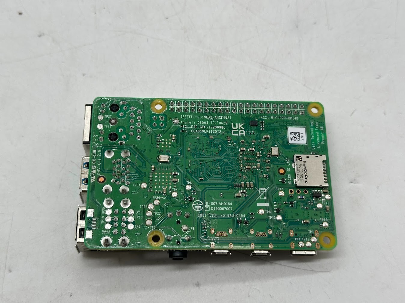 Raspberry Pi 4 Model B - 1 GB