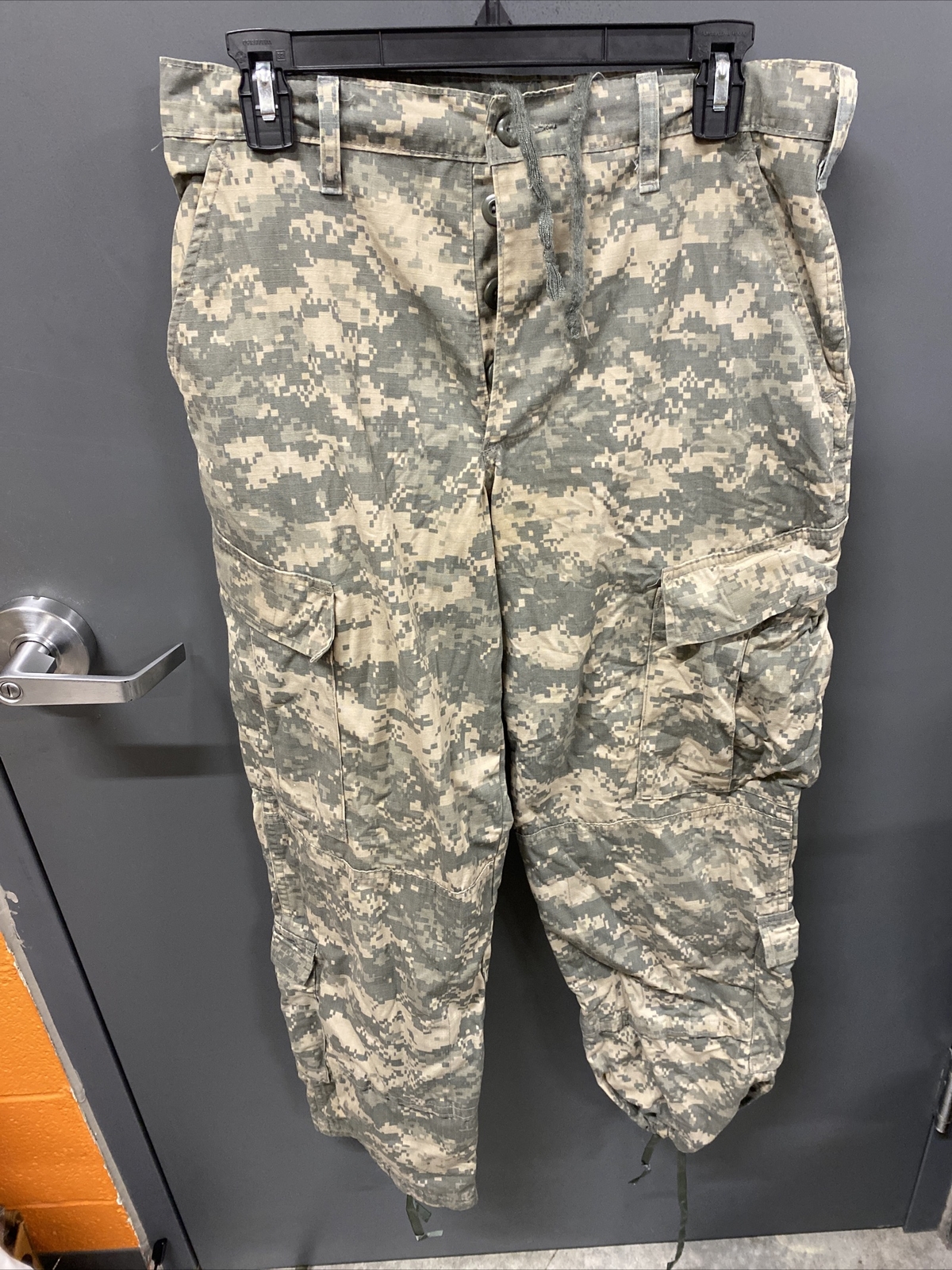 U.S. Army Combat Field Uniform Trousers Size Small-Short