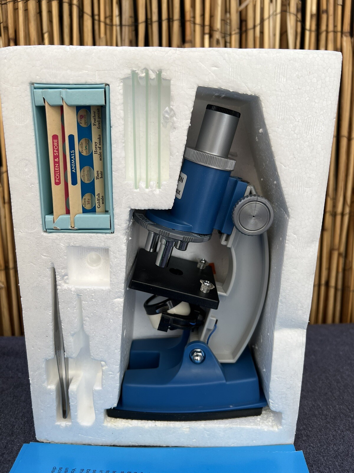 Study 600 x 300 x 100 Microscope Lab by Micron