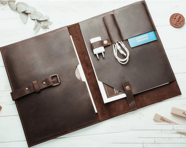 Briefcase ipad bag pen Messenger Pouch phone card pocket cow Leather brown Q114