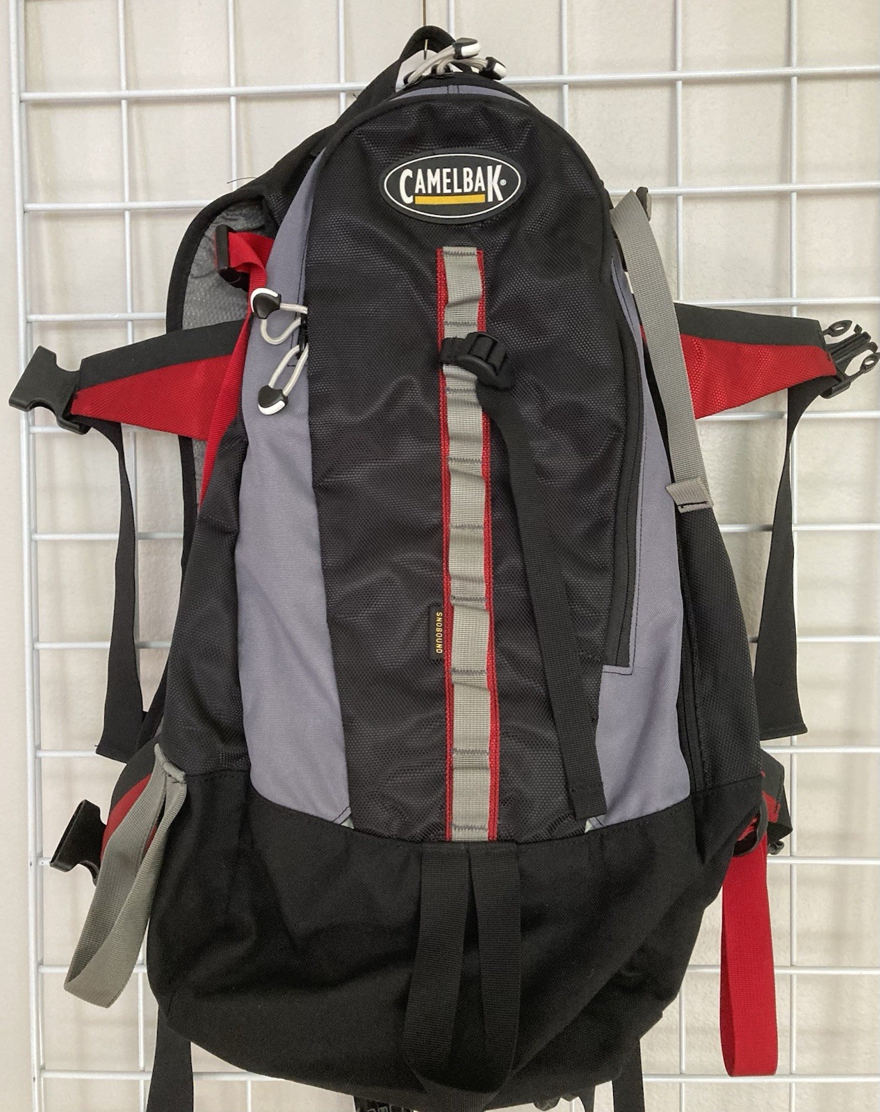 Camelbak Snobound Hydration Backpack 100 Ounce 3 Liter Bladder-New-Black-Red