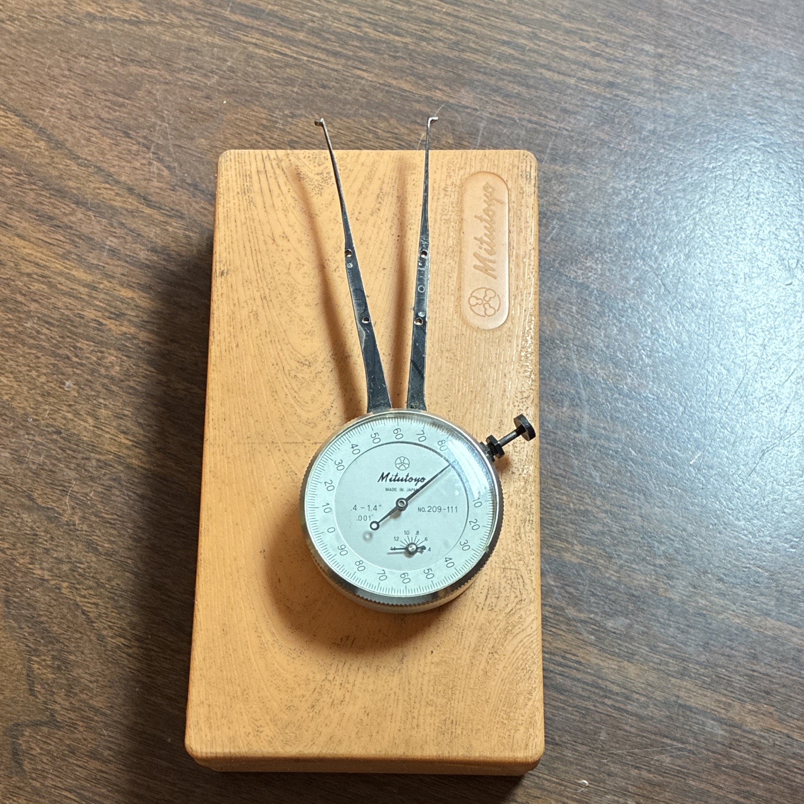 Dial Calliper Gauge Internal Type 209 - 111 DCG - 1.4” .001 Mitutoyo Measurement