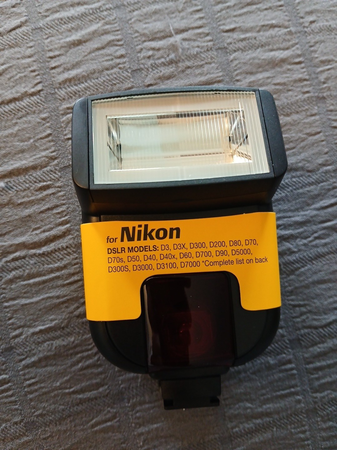 Targus Electronic Flash for Nikon DSLR Cameras Tilt Head TG-DL20N (New Openbox)