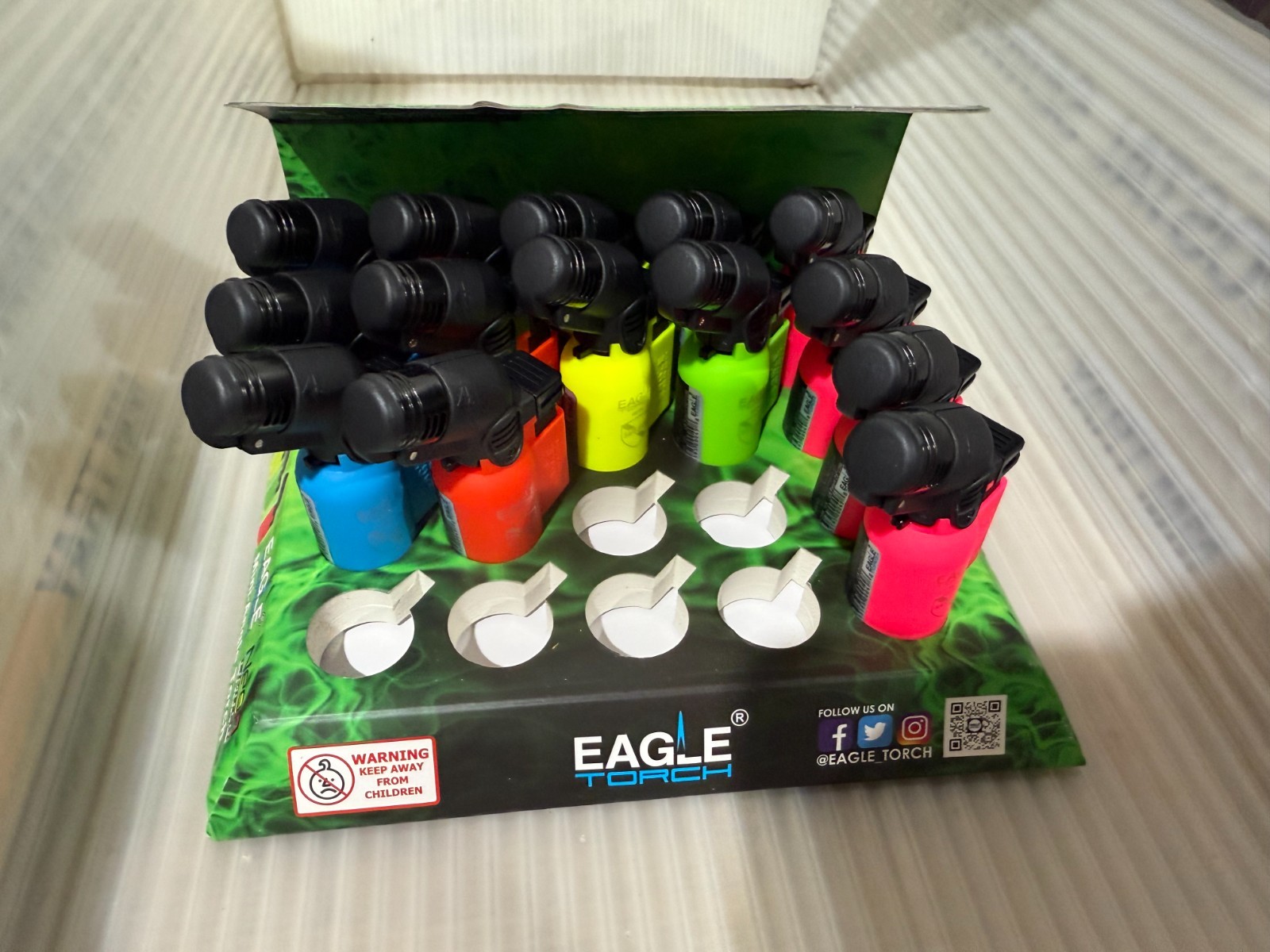 Eagle Torch  Jet Flame Refillable Torch Lighter Neon Colors  Lot of 20